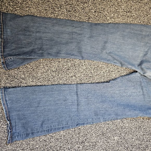 Lucky Brand Flare 10/30 Jeans - Picture 5 of 6